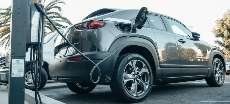 Tesla Charger advantage has ad